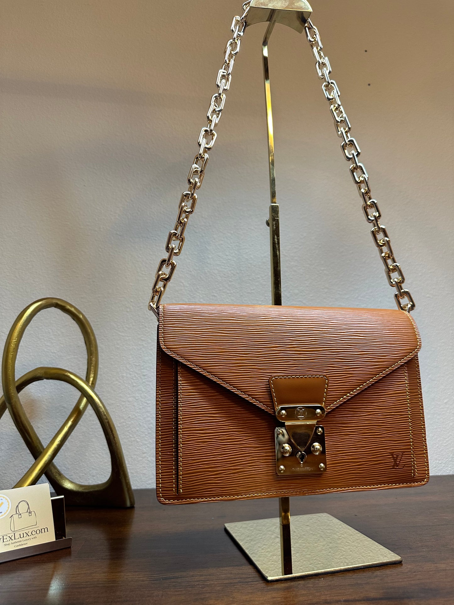 Vintage Louis Vuitton Epi clutch/ purse