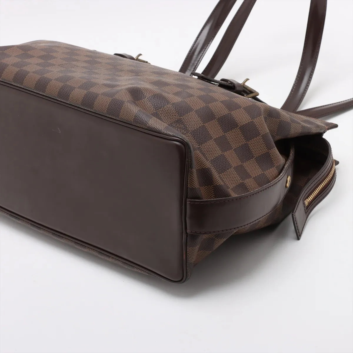 Available Louis Vuitton Damier Chelsea shoulder bag