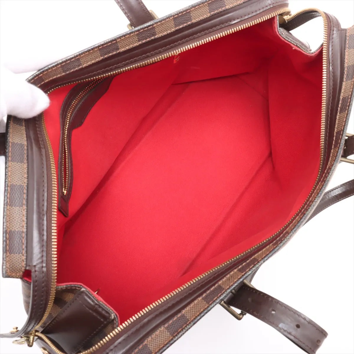Available Louis Vuitton Damier Chelsea shoulder bag