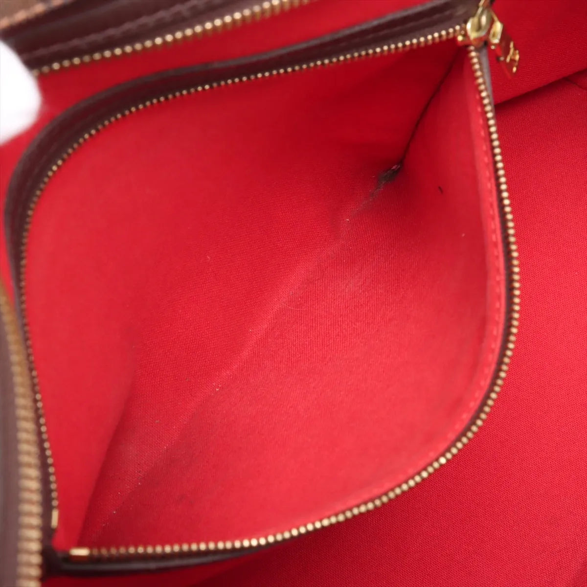 Available Louis Vuitton Damier Chelsea shoulder bag