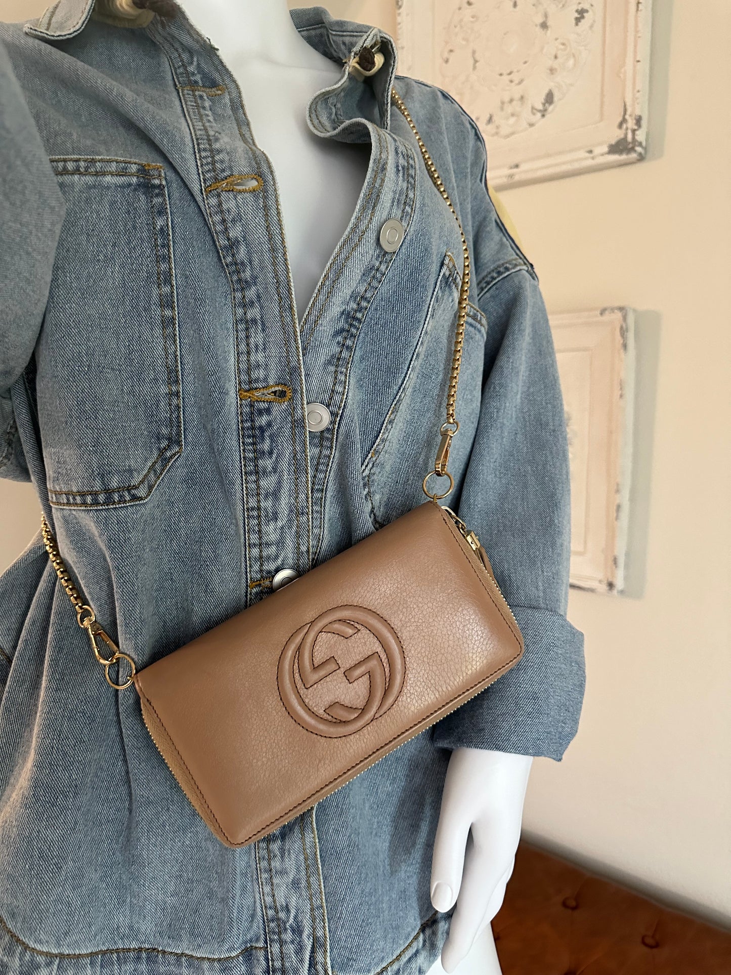 Gucci Soho Leather Long Zip Around Wallet Beige