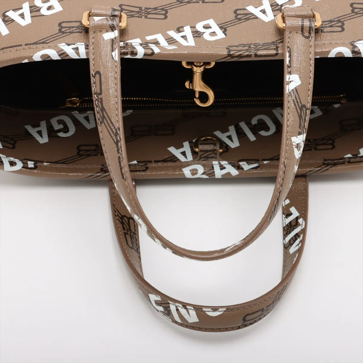 Available Balenciaga Signature PRE-ORDER