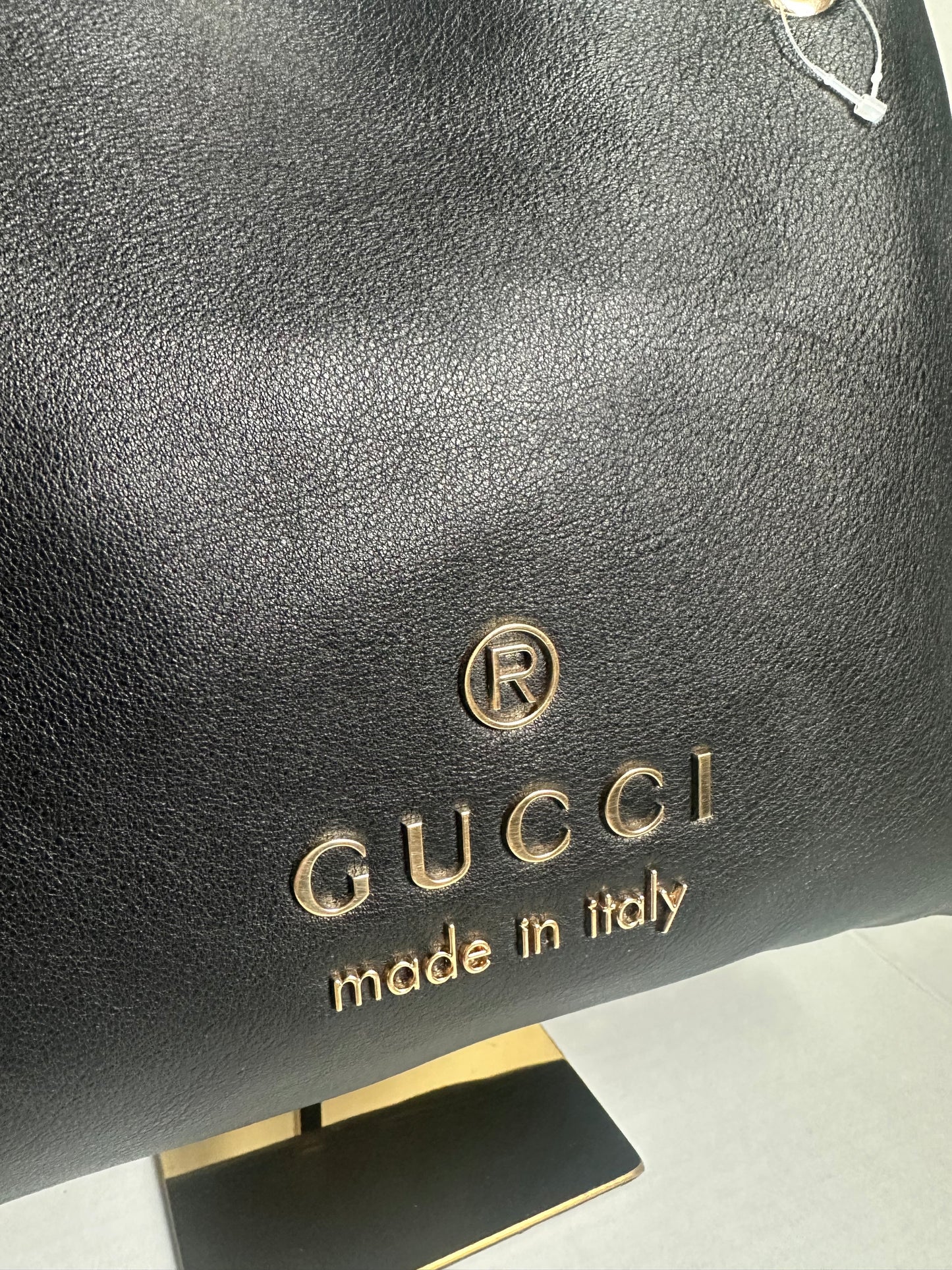 Gucci black leather shoulder bag