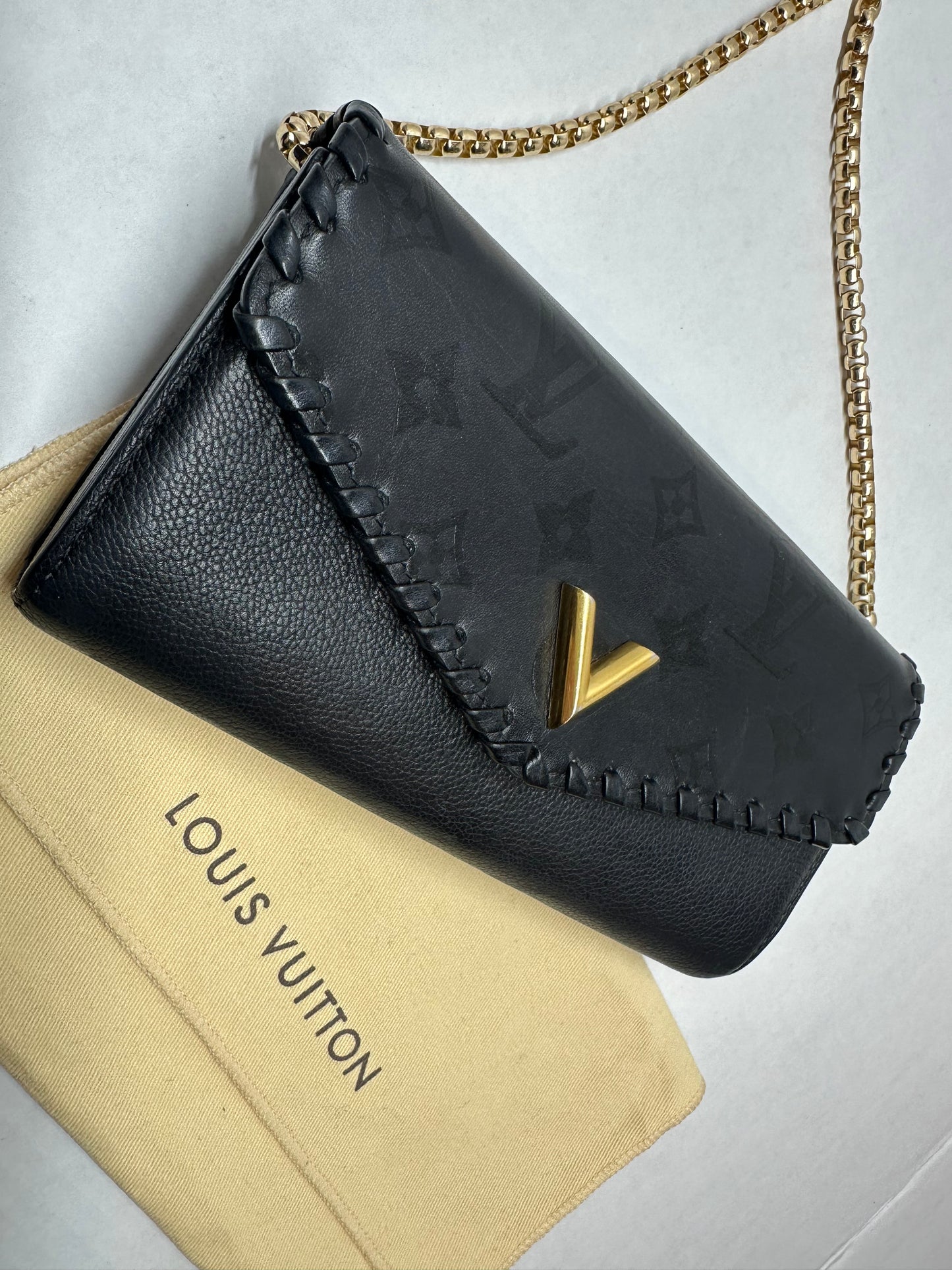 Louis Vuitton Cuir Plume Very Black Long Wallet