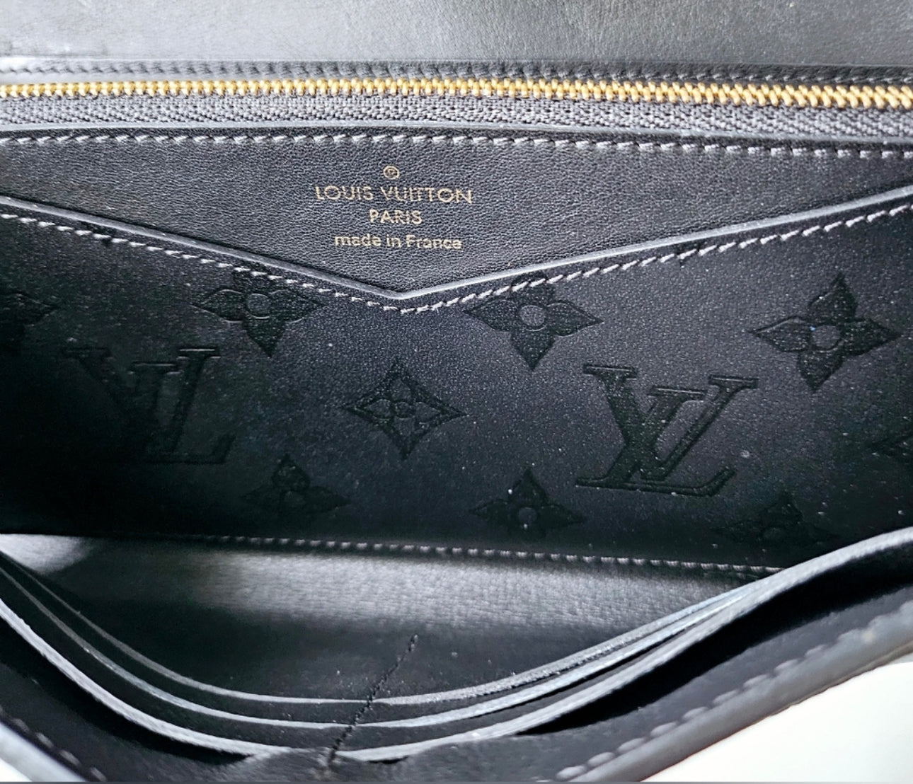 Louis Vuitton Cuir Plume Very Black Long Wallet