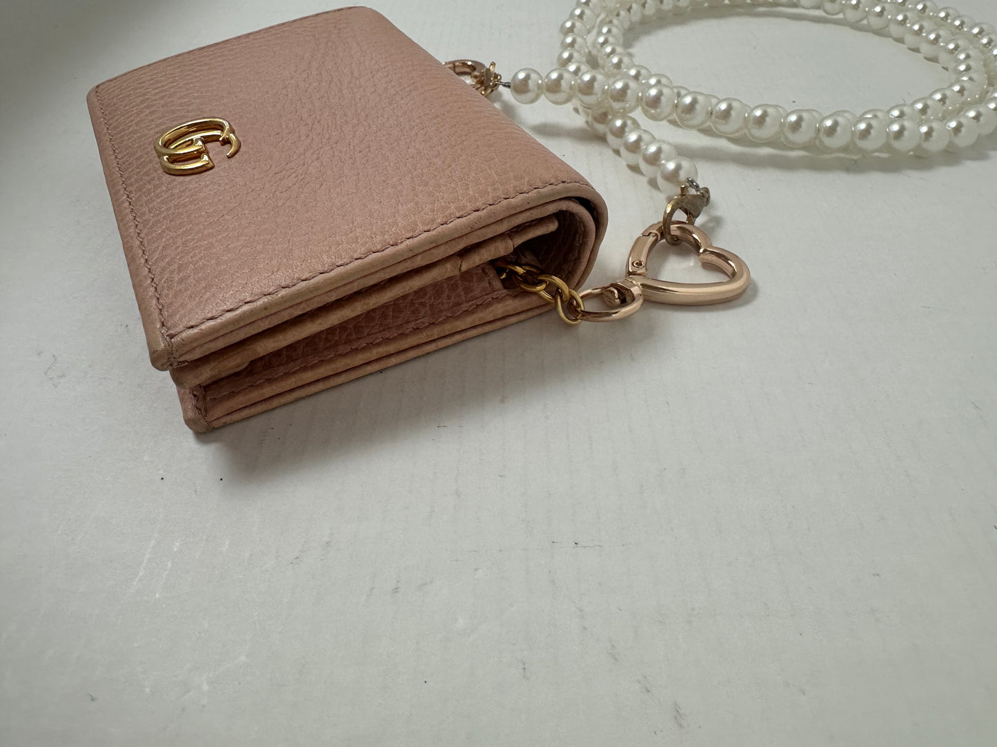 Available Gucci compact wallet Pink Beige