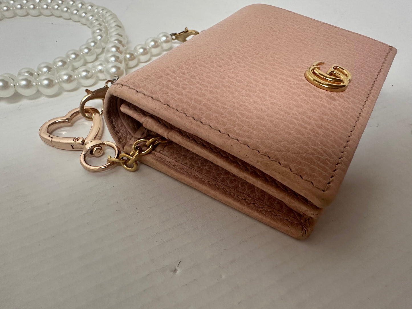 Available Gucci compact wallet Pink Beige