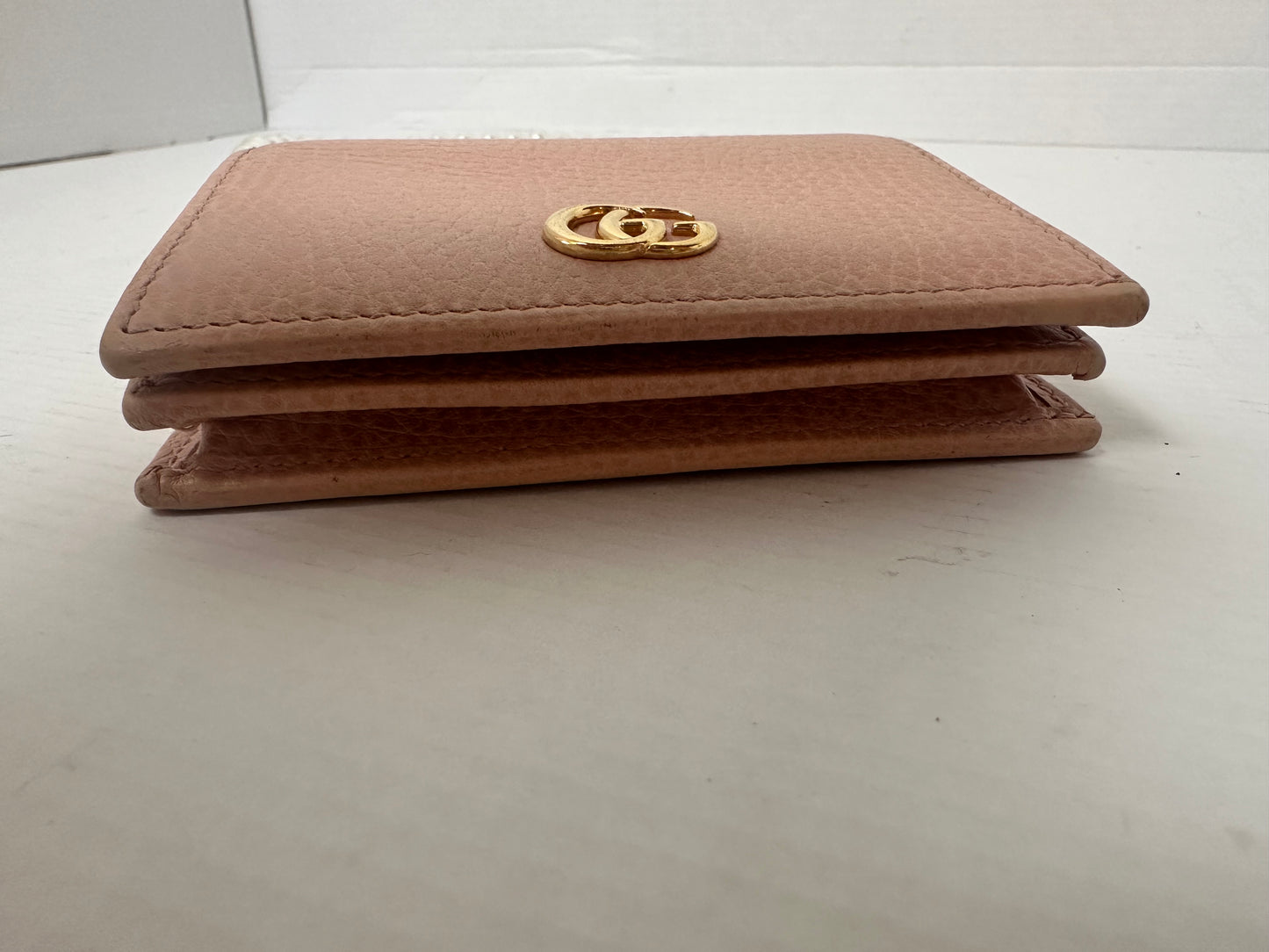 Available Gucci compact wallet Pink Beige