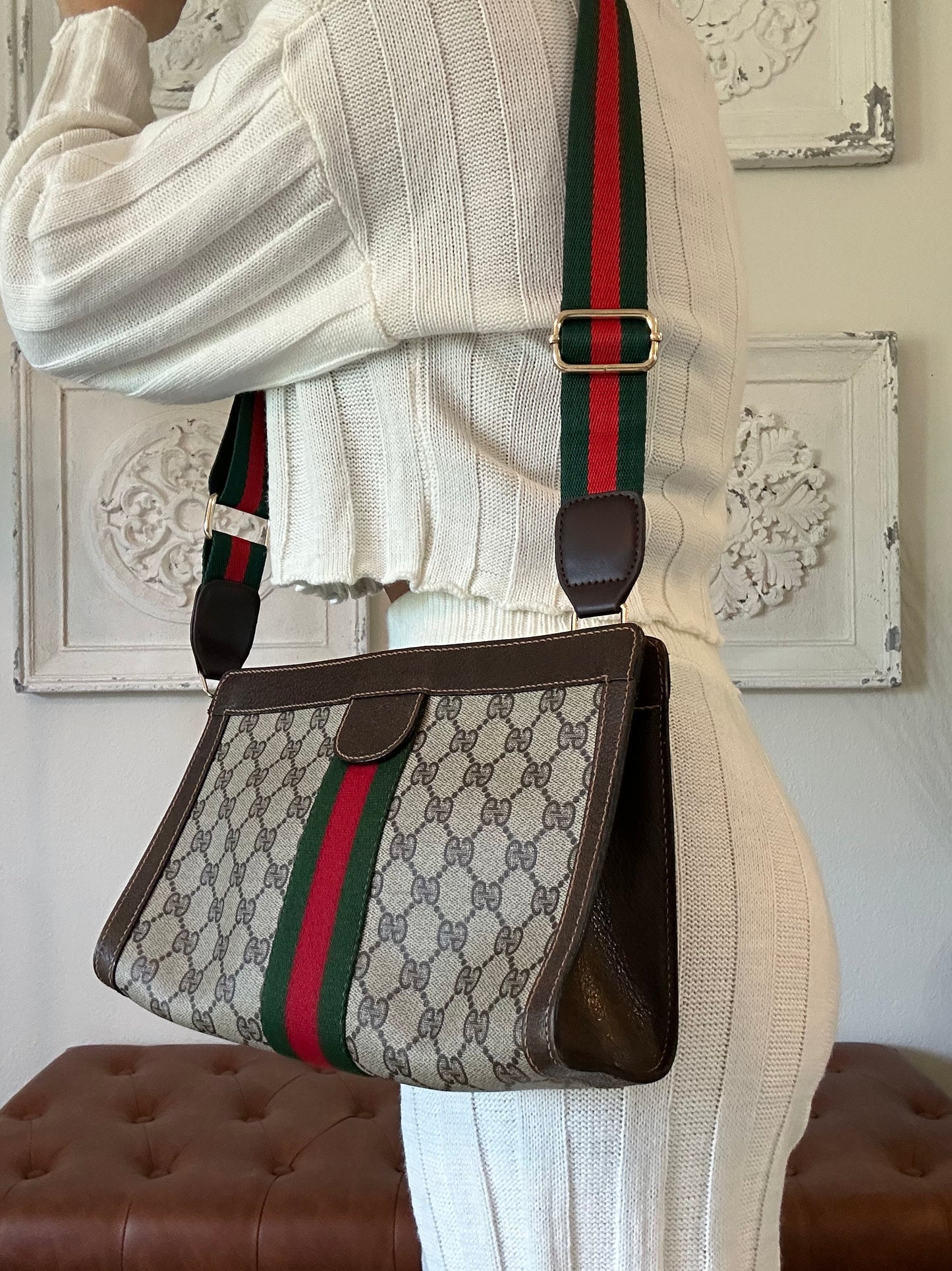 GUCCI PARFUMS make up bag/ clutch crossbody Medium