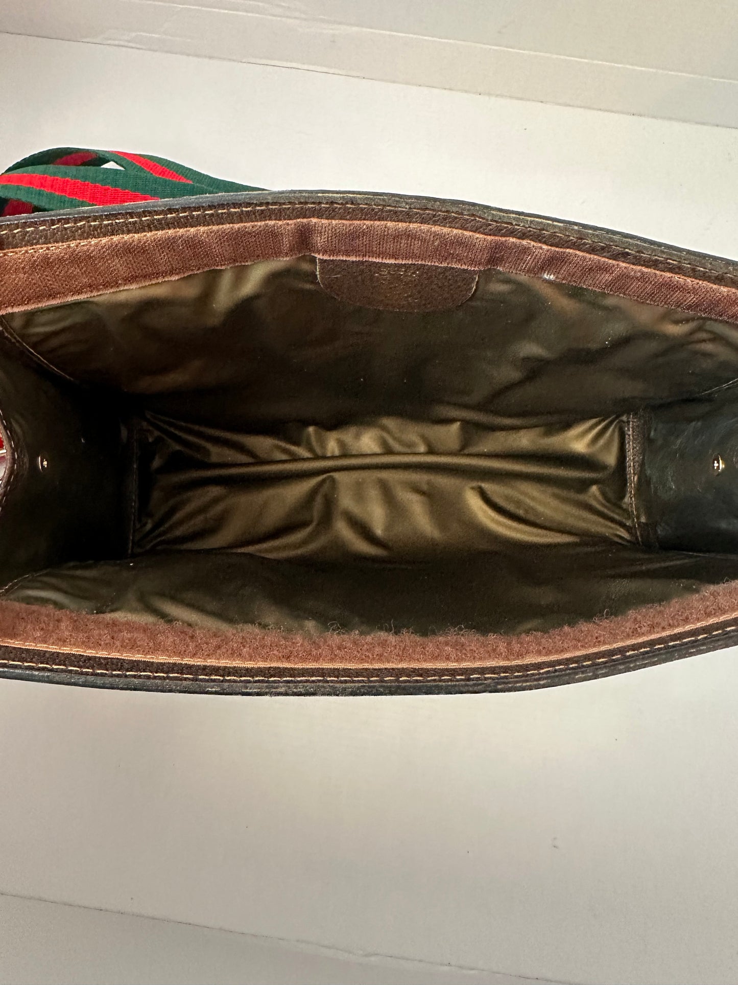 GUCCI PARFUMS make up bag/ clutch crossbody Medium
