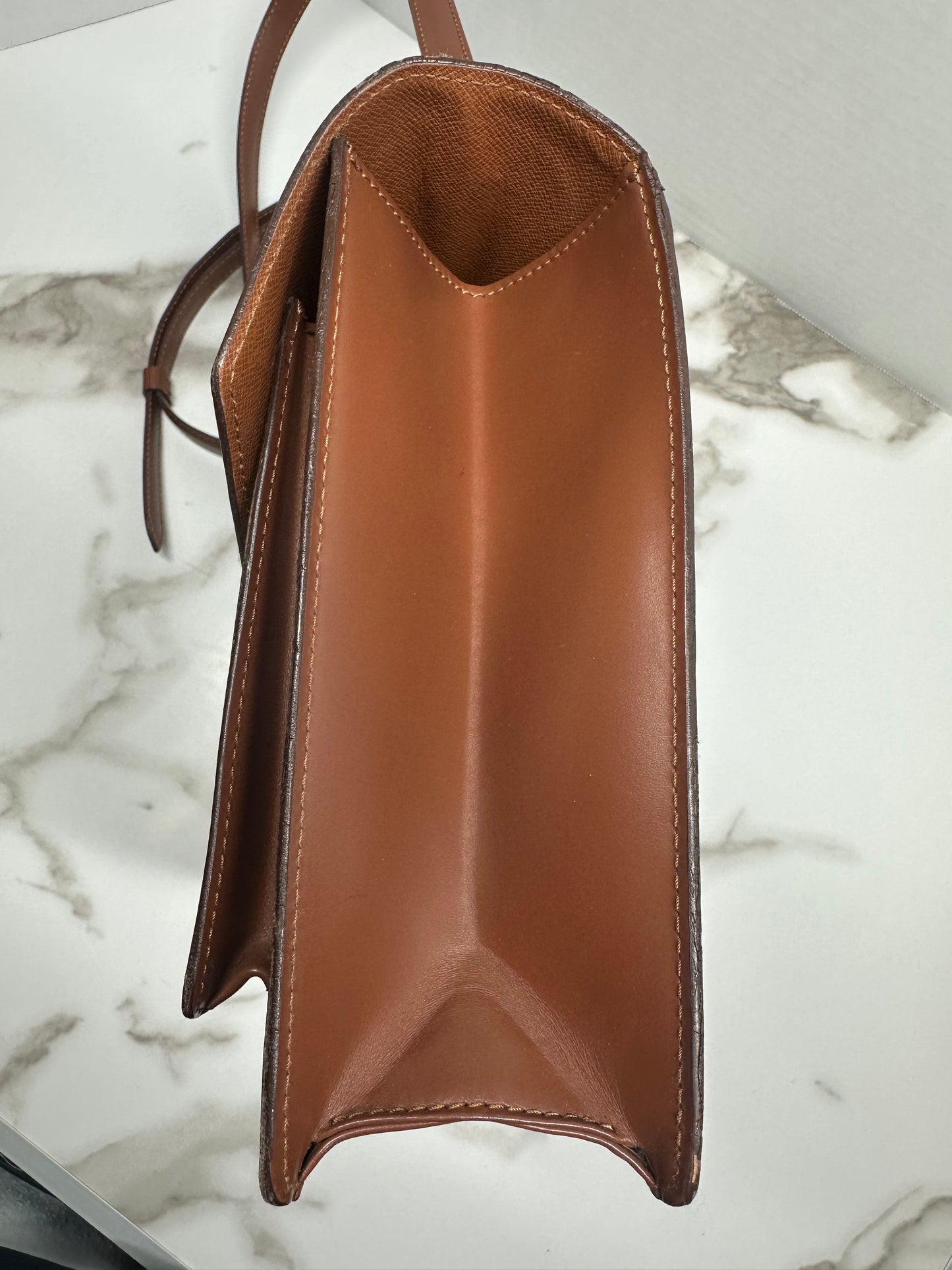 LOUIS VUITTON "Monceau 28"