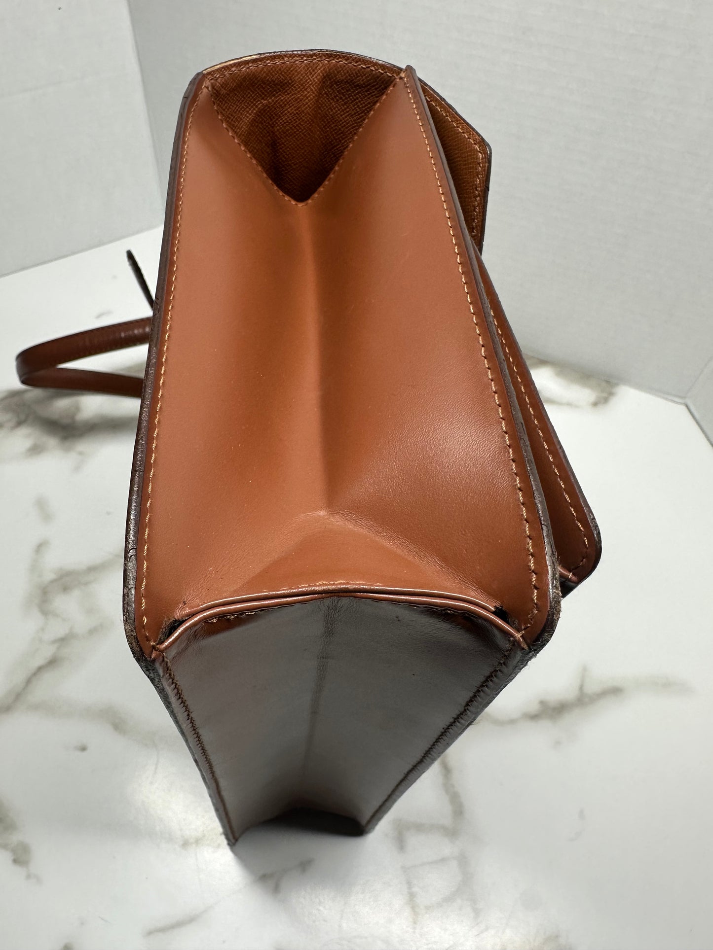 LOUIS VUITTON "Monceau 28"