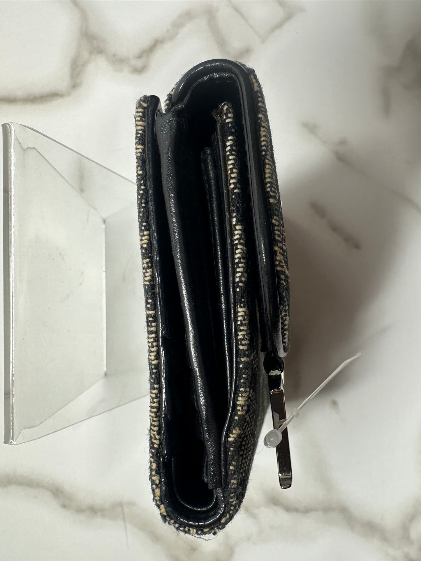 Dior compact WOC