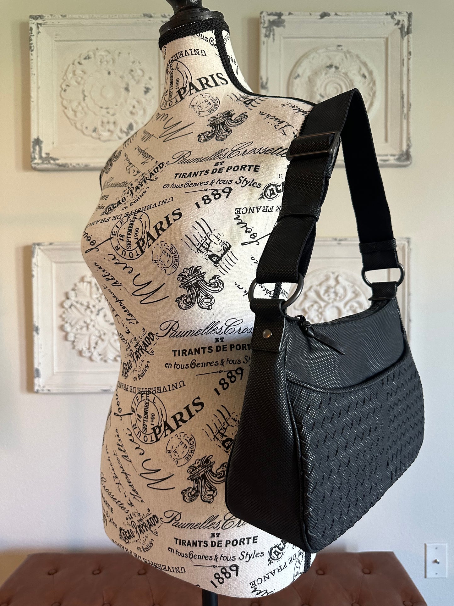 Available Bottega Veneta Intrecciato shoulder bag