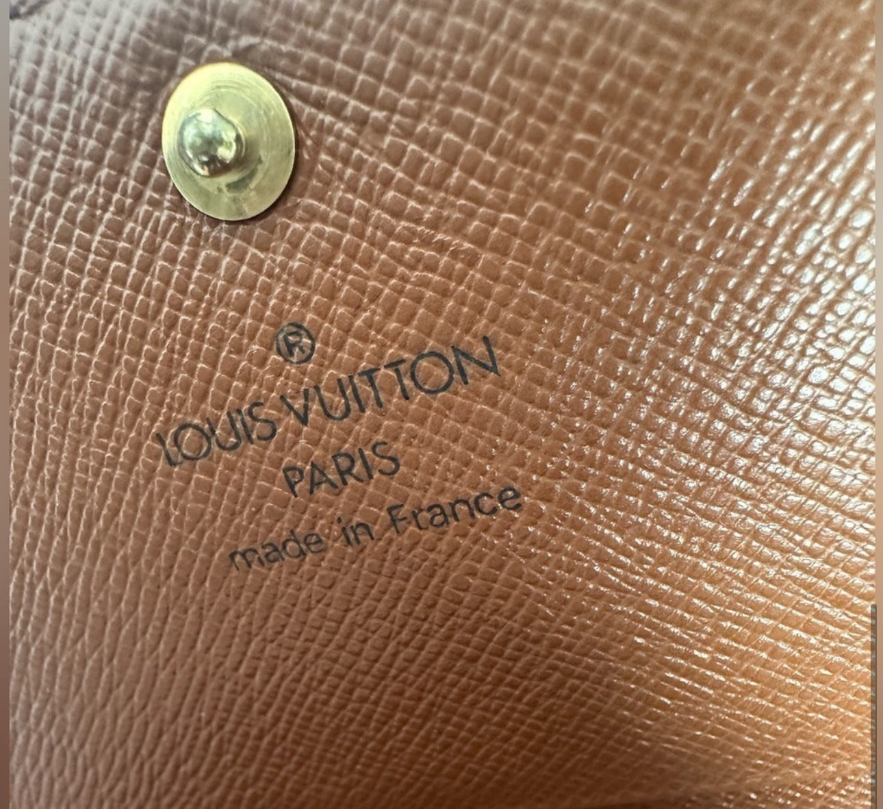 Louis Vuitton Porte-Monnaie Billets Tresor WOC crossbody