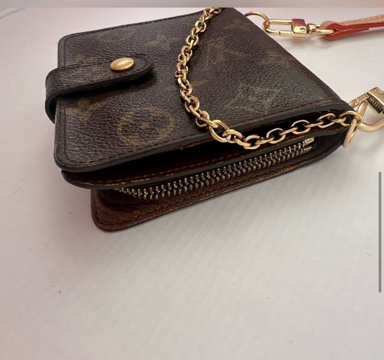 Louis Vuitton, compact monogram wallet with zipper vintage