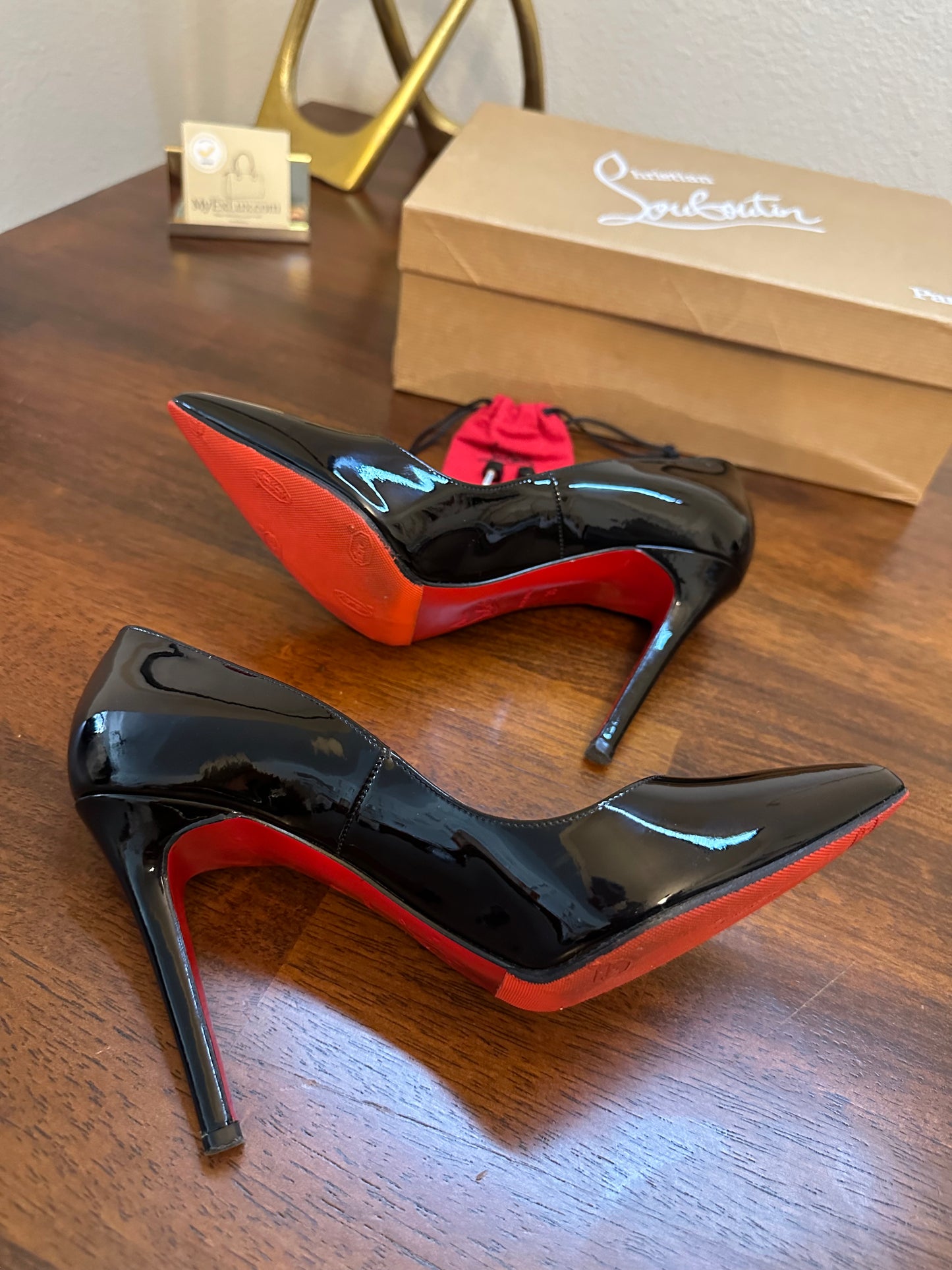 CHRISTIAN LOUBOUTIN Pigalle Follies 100 black Patent Leather Pumps size 36- US 6