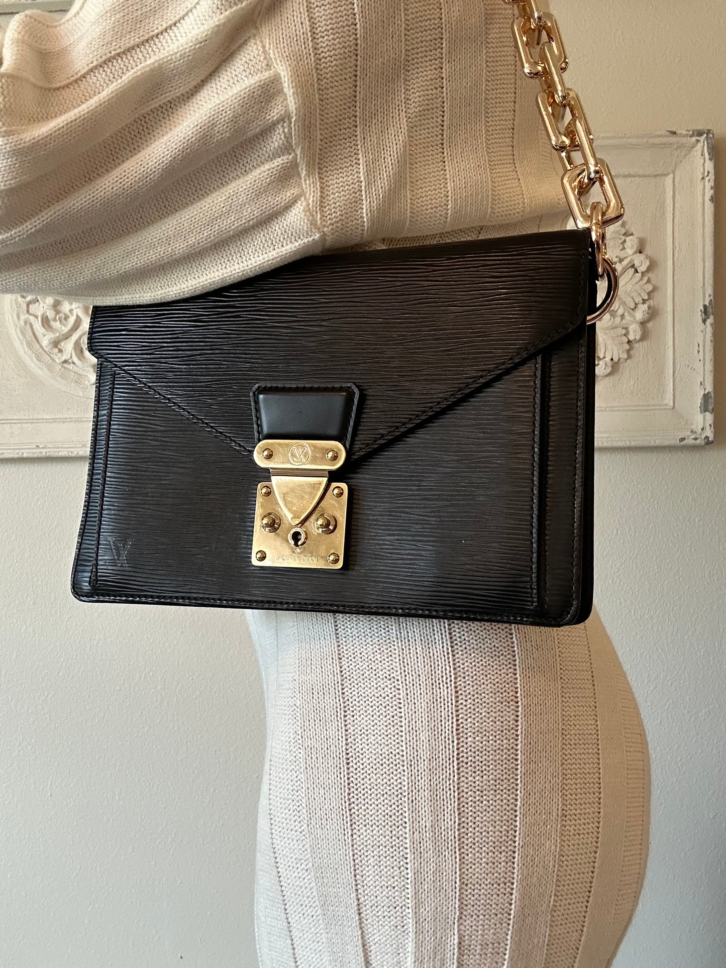 Louis Vuitton Epi clutch-Vintage