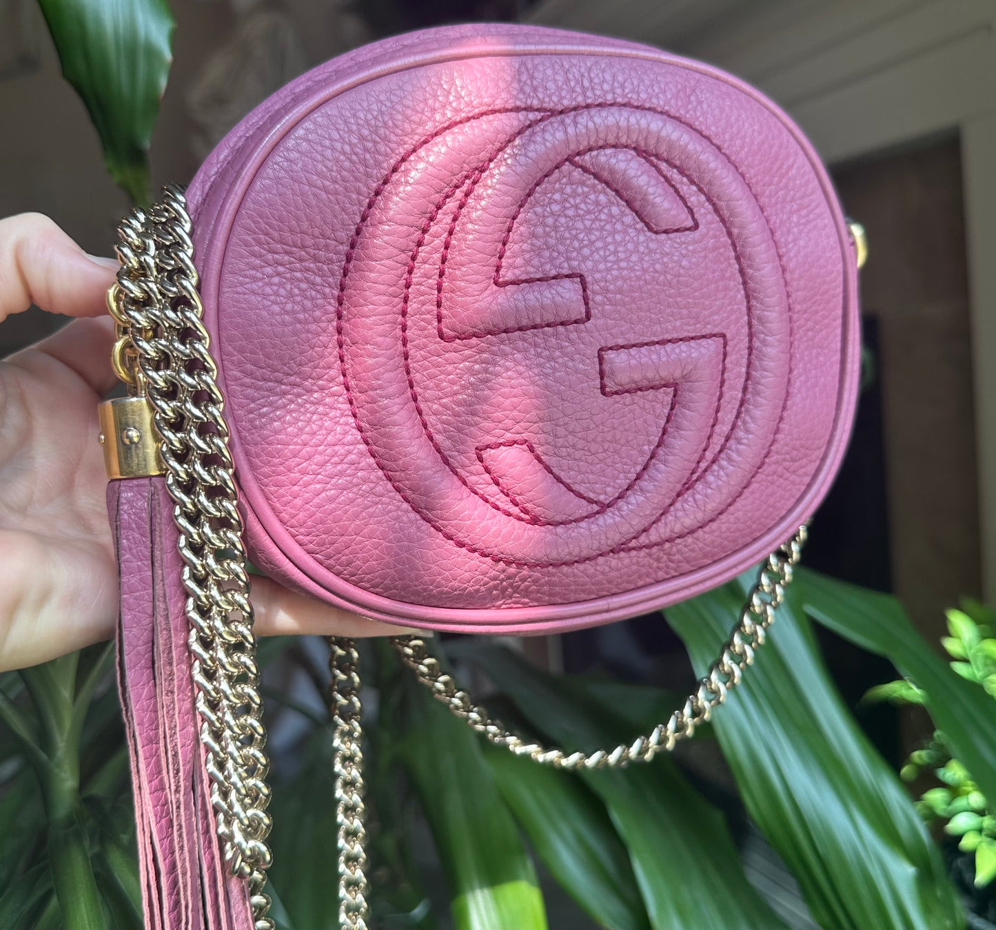 Gucci Leather Soho Disco mini on chain