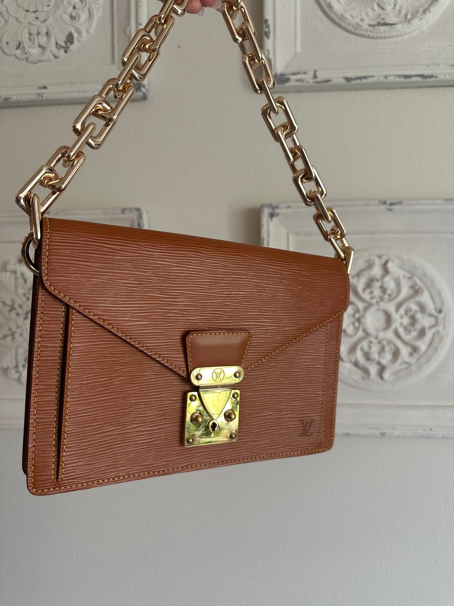 Louis Vuitton Epi vintage clutch/ purse