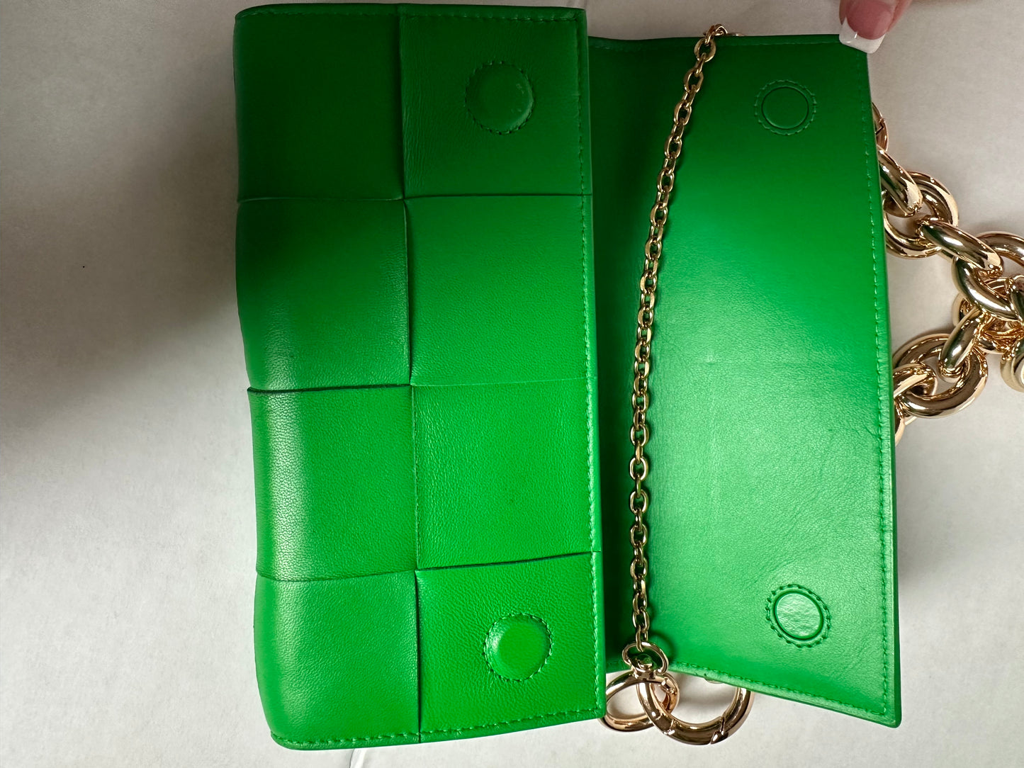 Available Bottega Veneta Cassette Intrecciato green in color