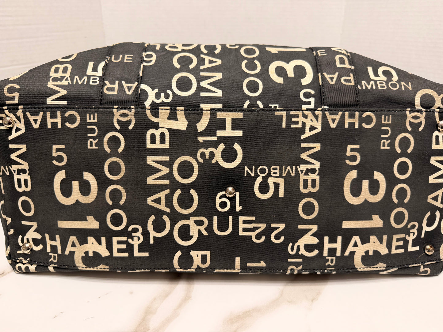 Available Chanel Bysy Line Tote Bag Canvas Black CC XL tote
