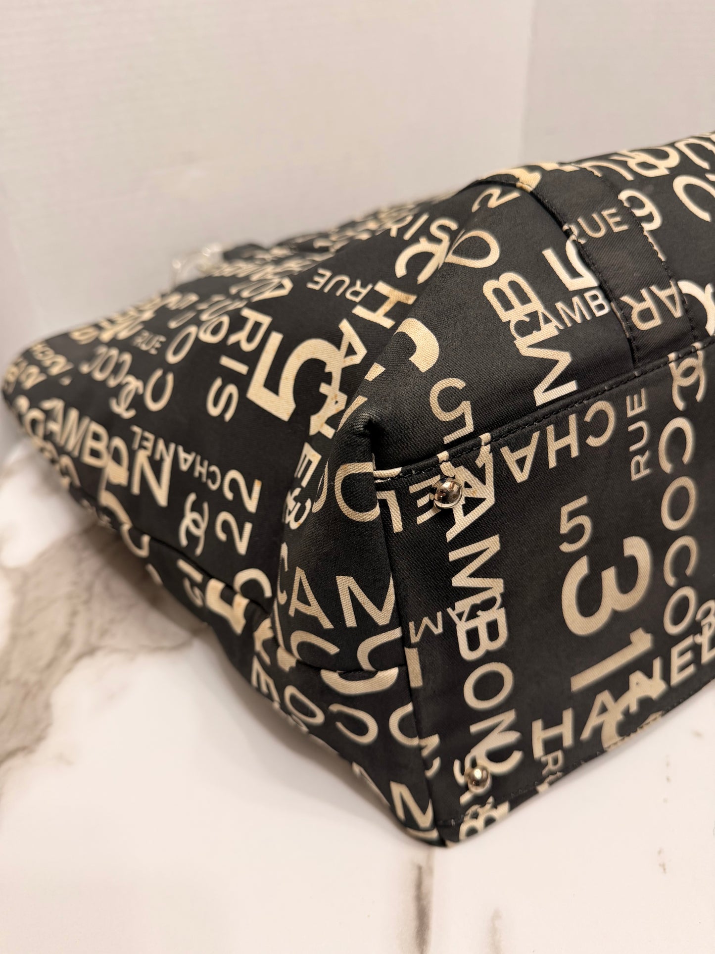 Available Chanel Bysy Line Tote Bag Canvas Black CC XL tote