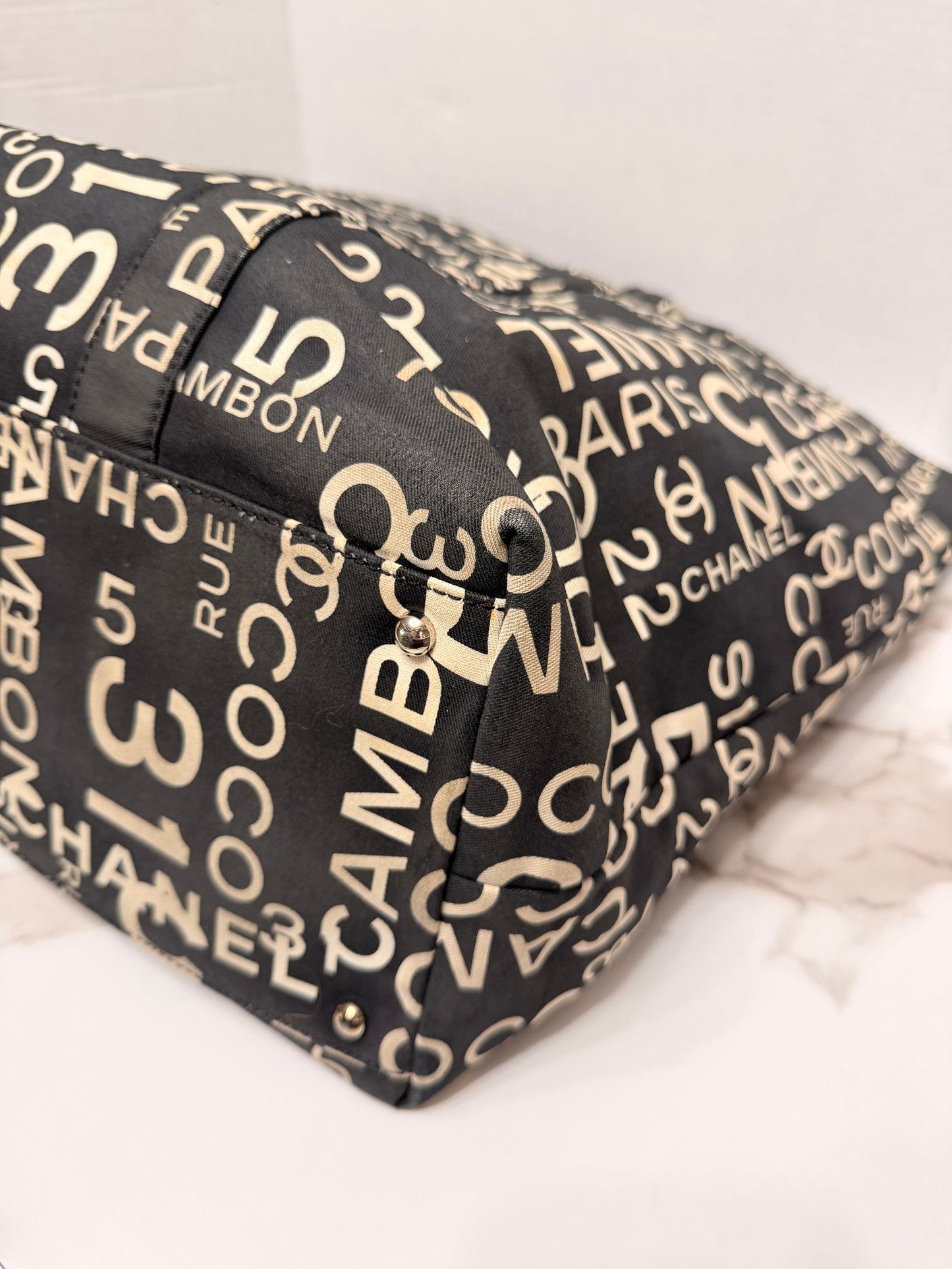 Available Chanel Bysy Line Tote Bag Canvas Black CC XL tote