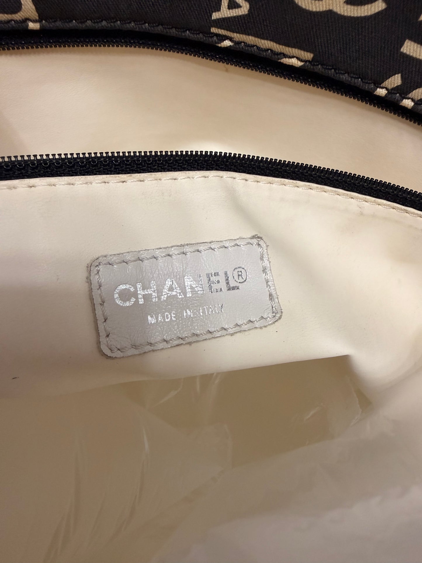 Available Chanel Bysy Line Tote Bag Canvas Black CC XL tote