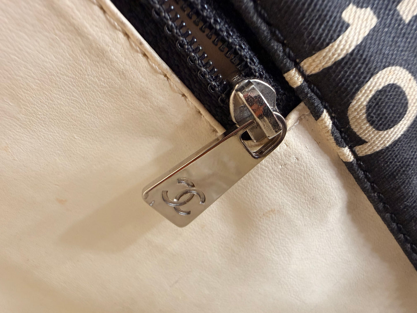 Available Chanel Bysy Line Tote Bag Canvas Black CC XL tote