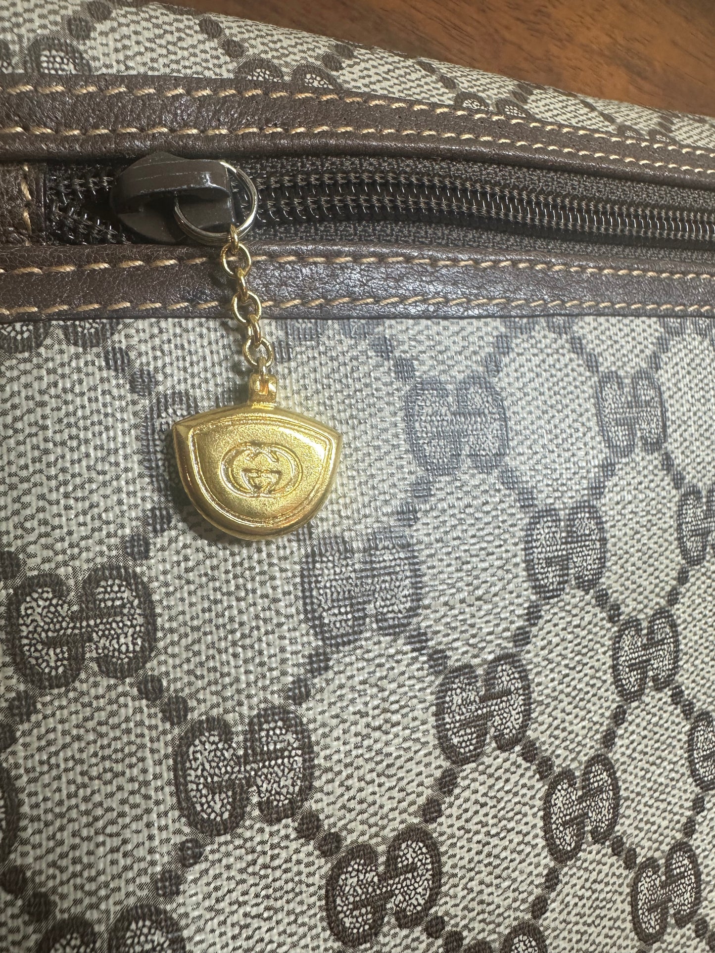 Gucci vintage GG canvas crossbody bag