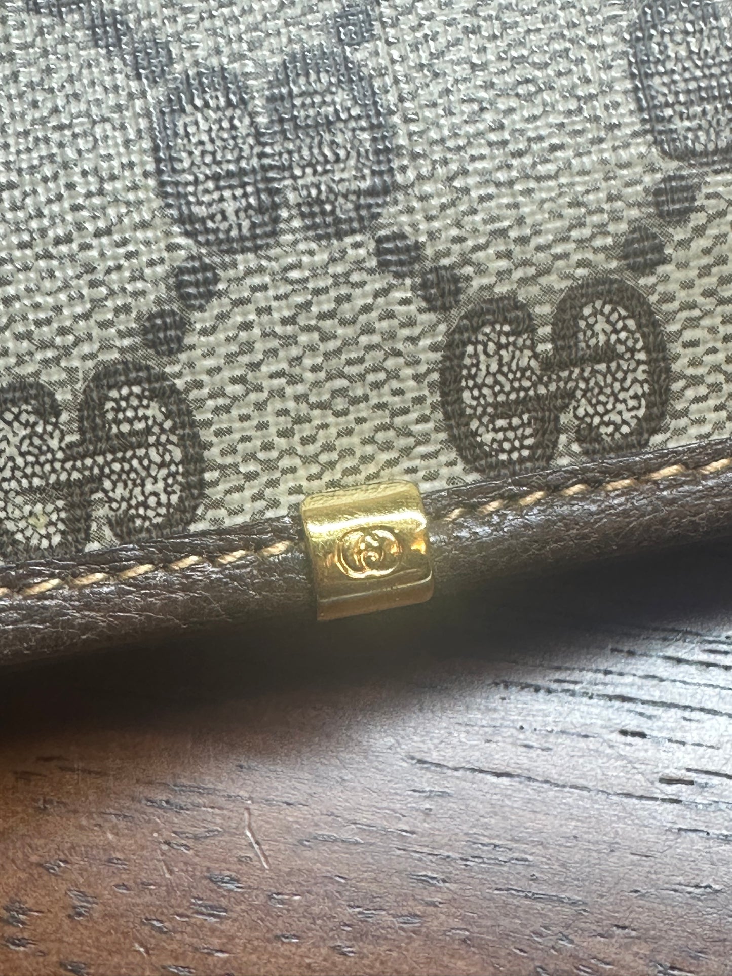 Gucci vintage GG canvas crossbody bag