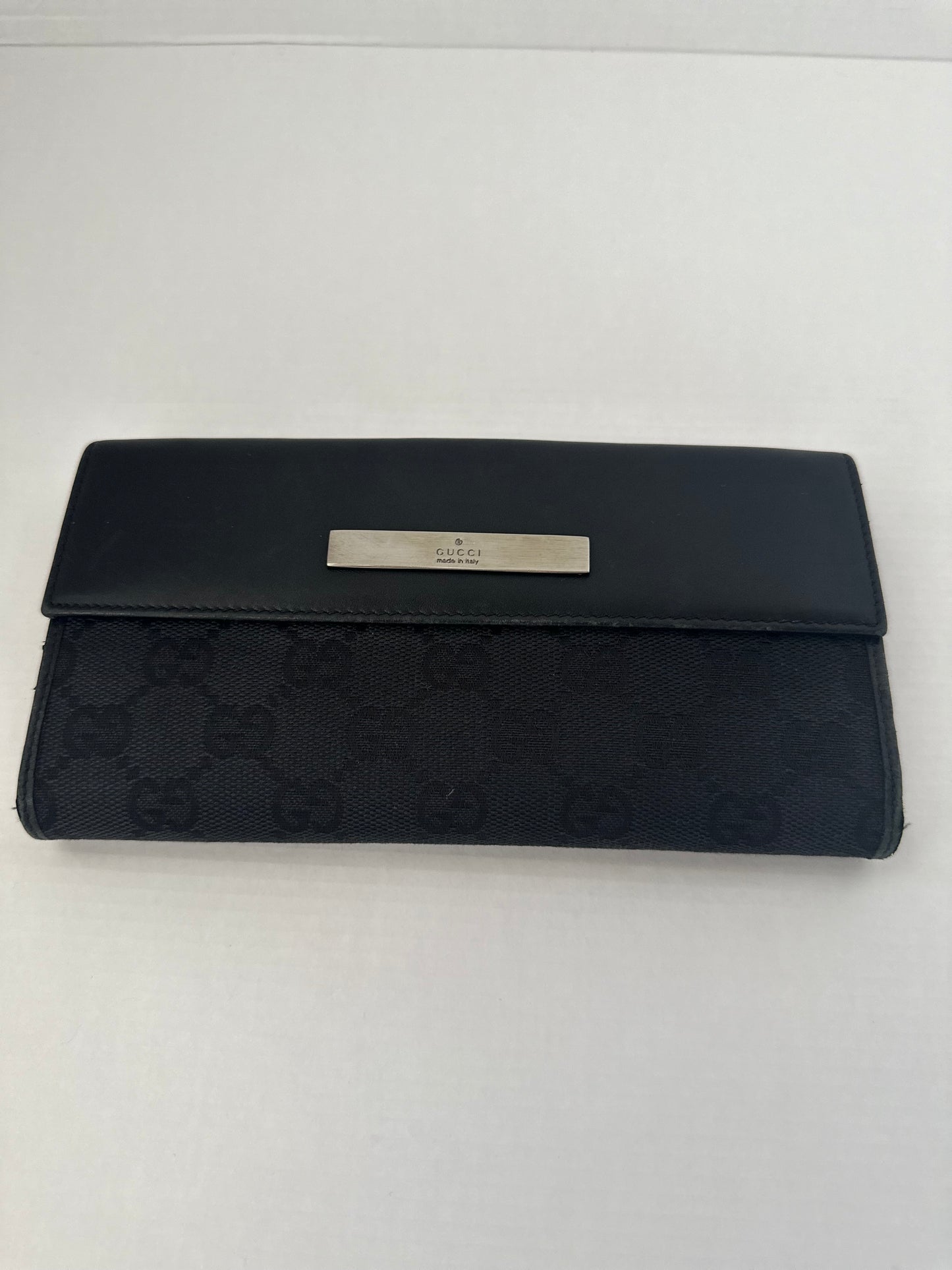 Gucci GG black wallet