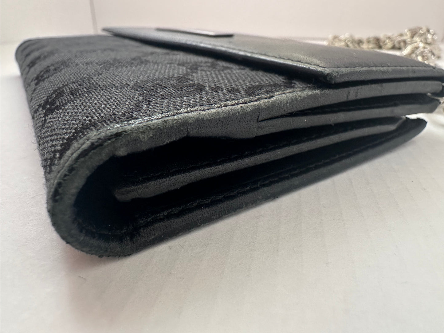 Gucci GG black wallet