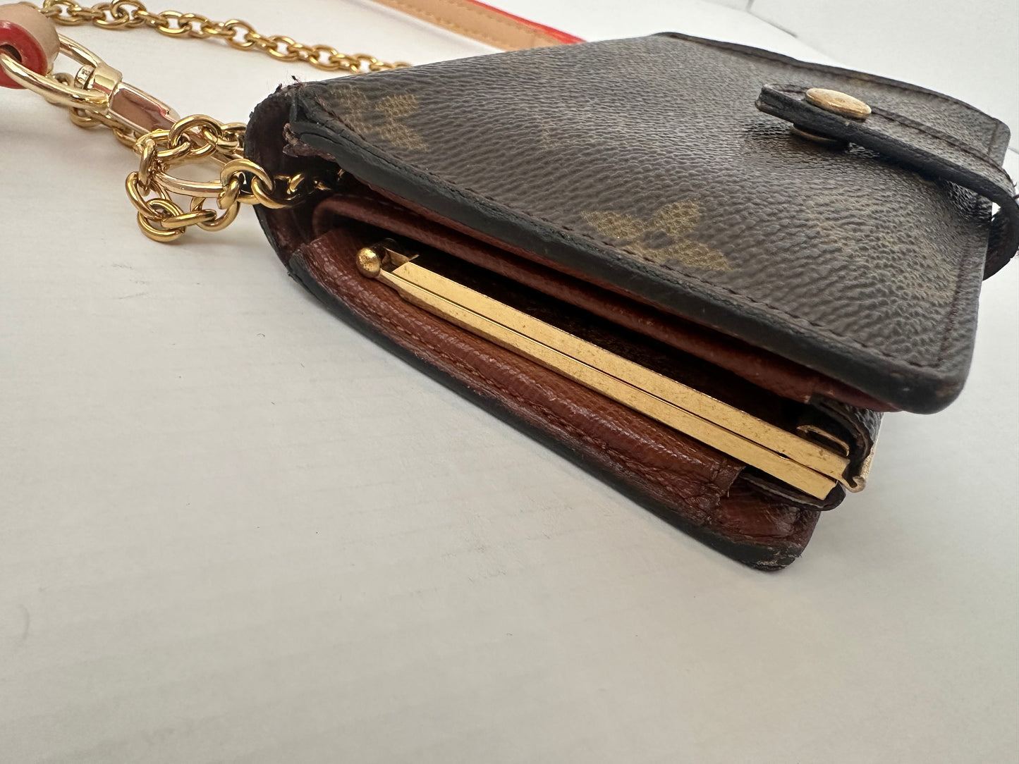 Louis Vuitton, compact monogram wallet with kisslock vintage