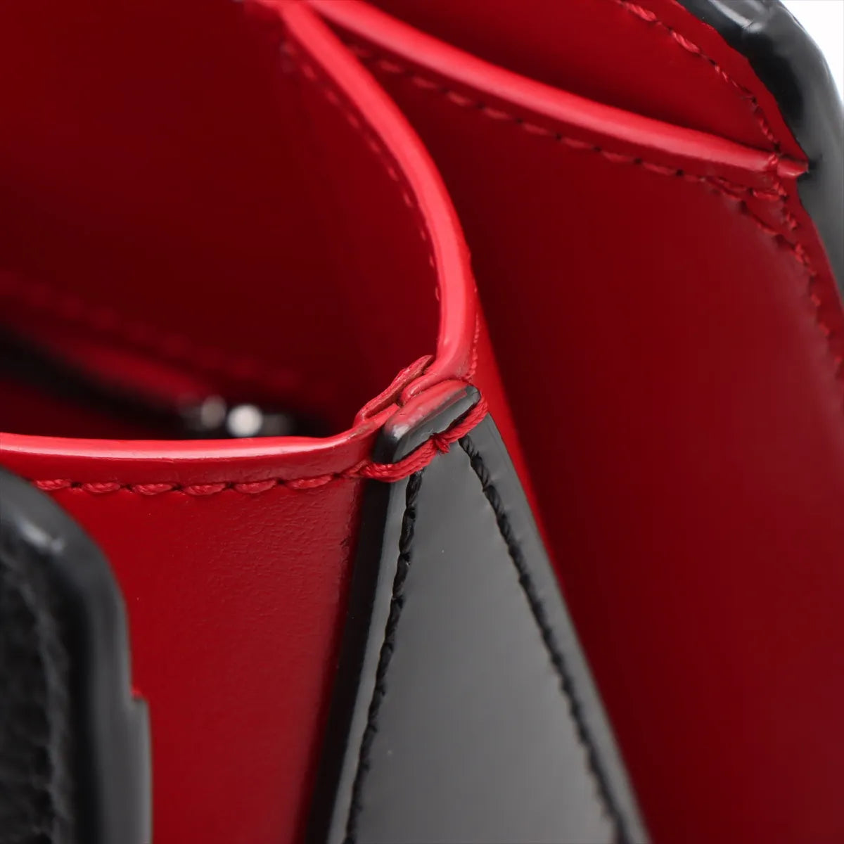 Available CHRISTIAN LOUBOUTIN Paloma leather handbag