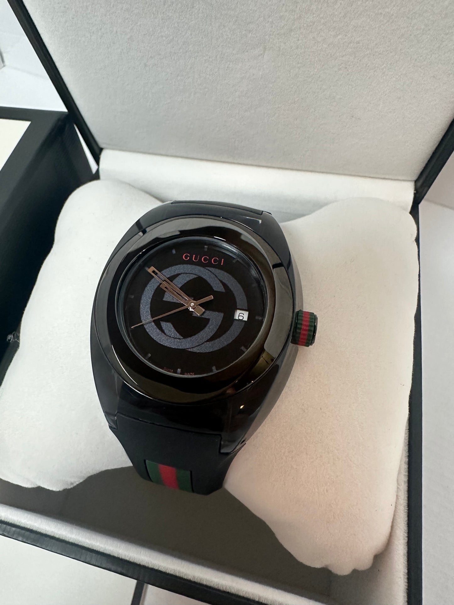 Gucci Quartz mens