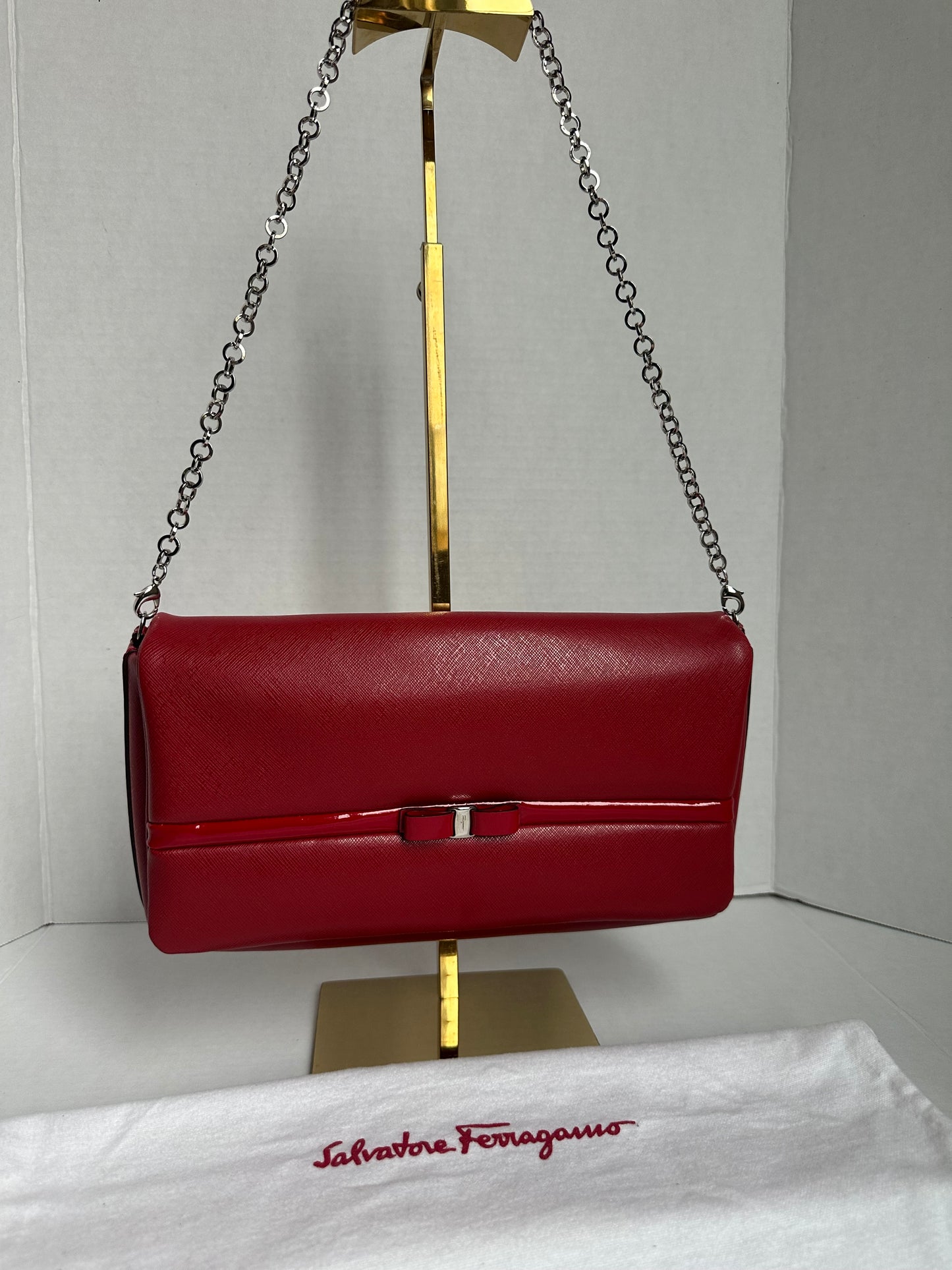 Available Salvatore Ferragamo shoulder bag red