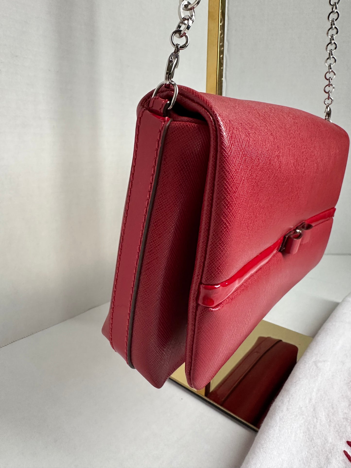 Available Salvatore Ferragamo shoulder bag red