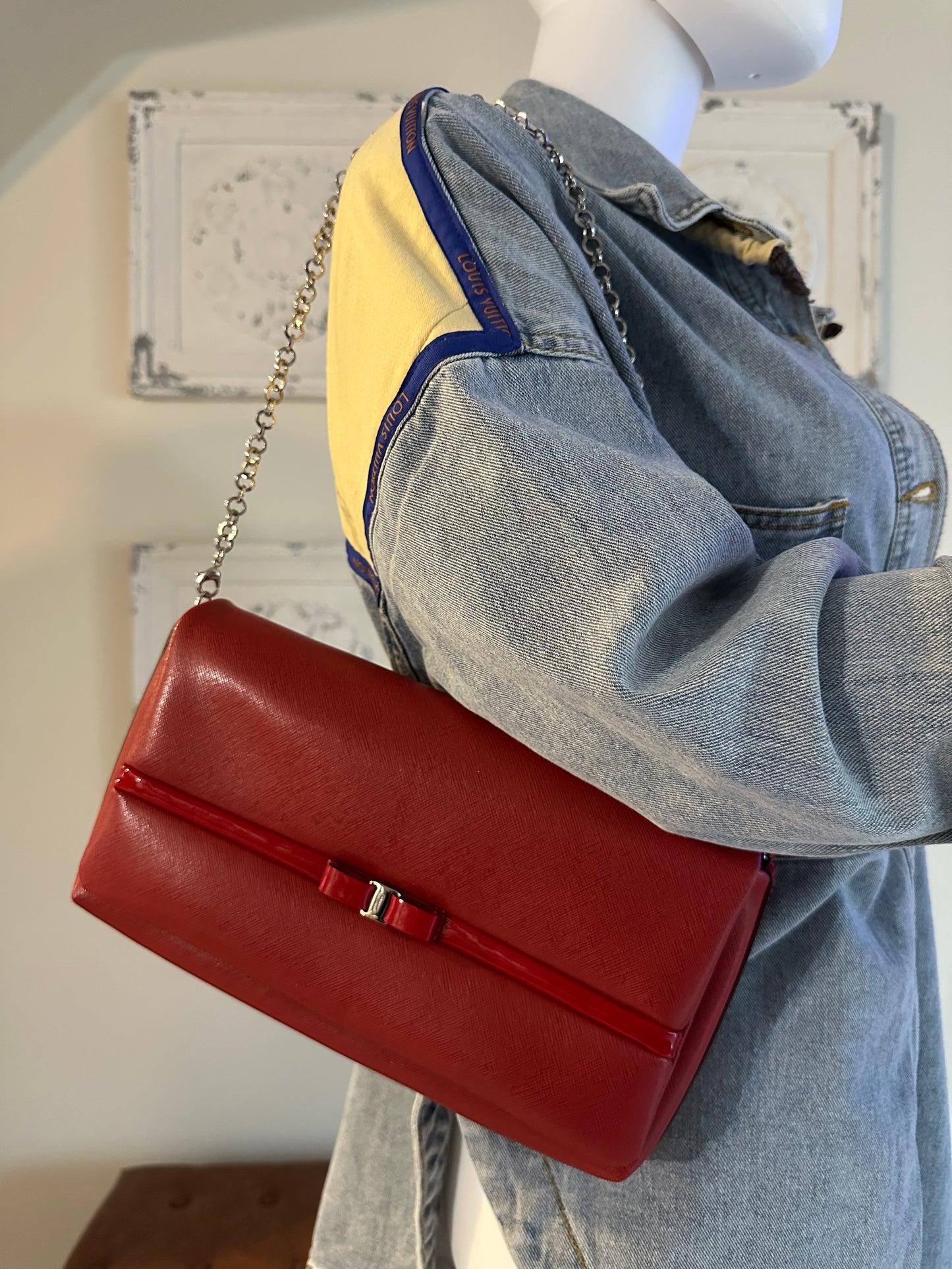 Ferragamo shoulder bag