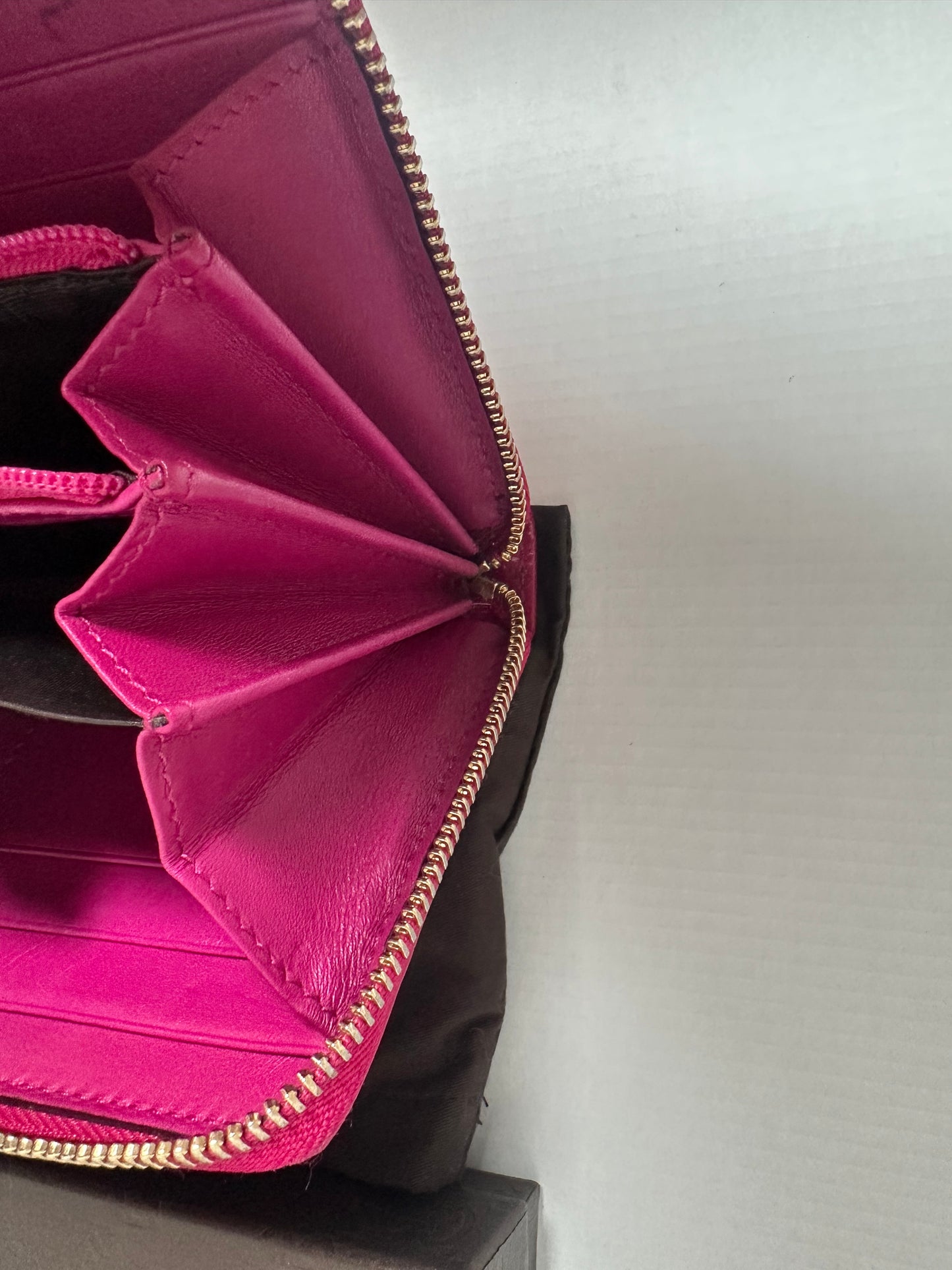 Gucci Fuchsia Patent Guccissima Buckle Wallet