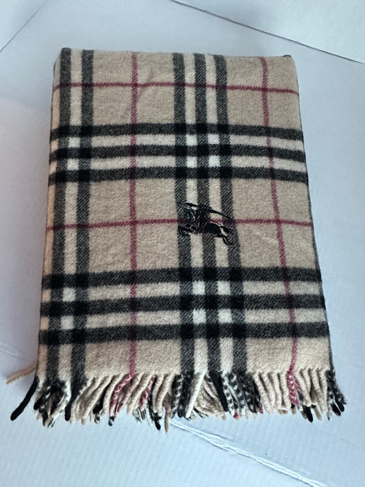 Burberry Classic Nova Check Scarf, lap blanket, shawl 100% pure wool