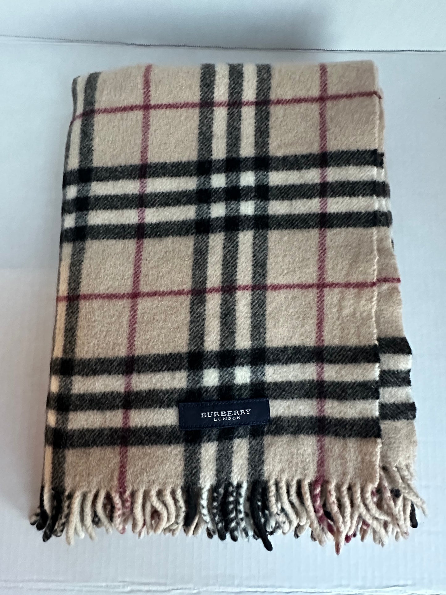 Burberry Classic Nova Check Scarf, lap blanket, shawl 100% pure wool