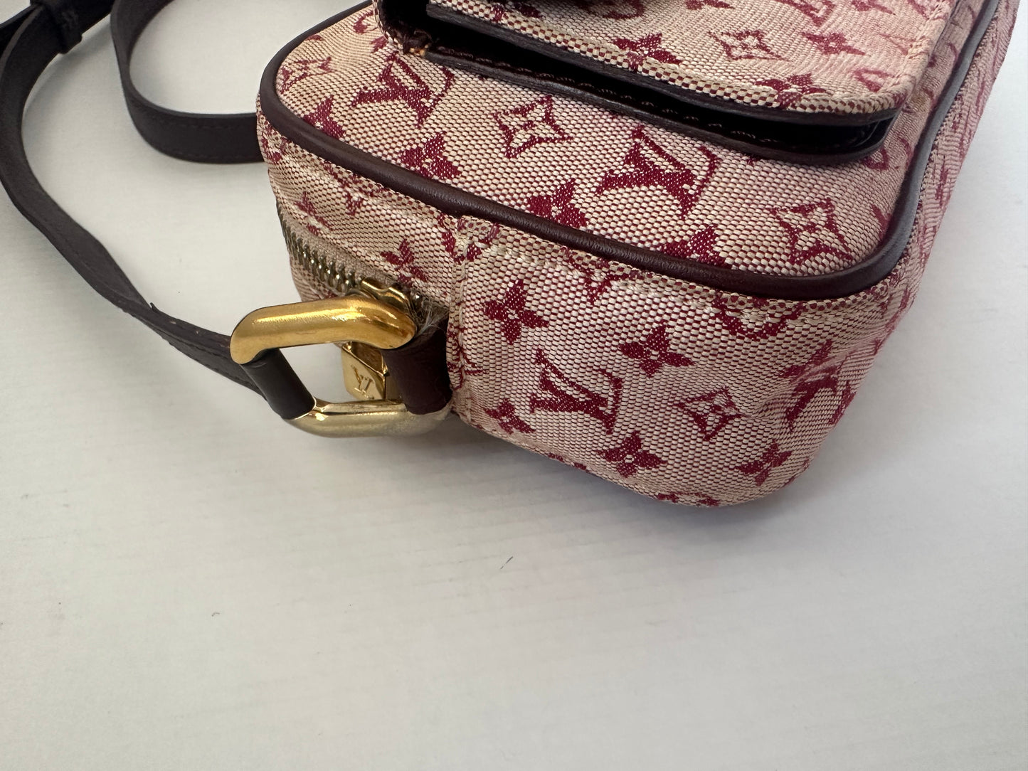 Louis Vuitton LV Shoulder Bag Juliette Red Monogram Mini Lin vintage