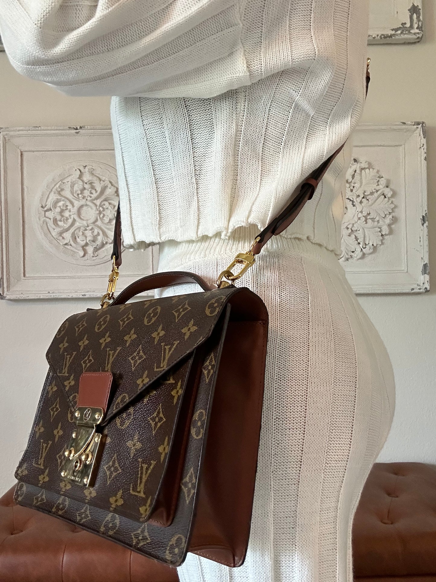 Louis Vuitton monogram monceau 28 two way crossbody top handle purse