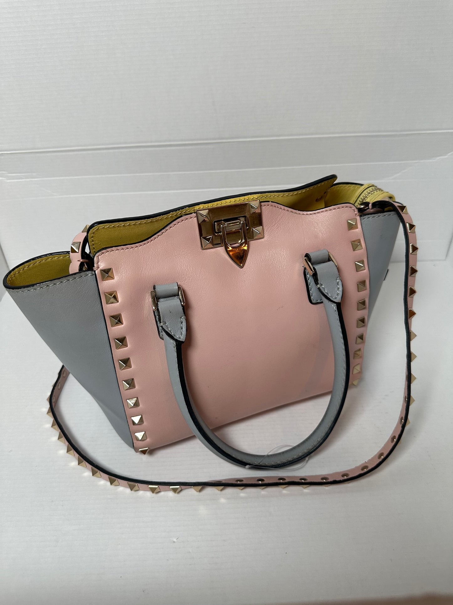 VALENTINO MULTICOLOR ROCKSTUD CROSSBODY TOTE BAG with strap