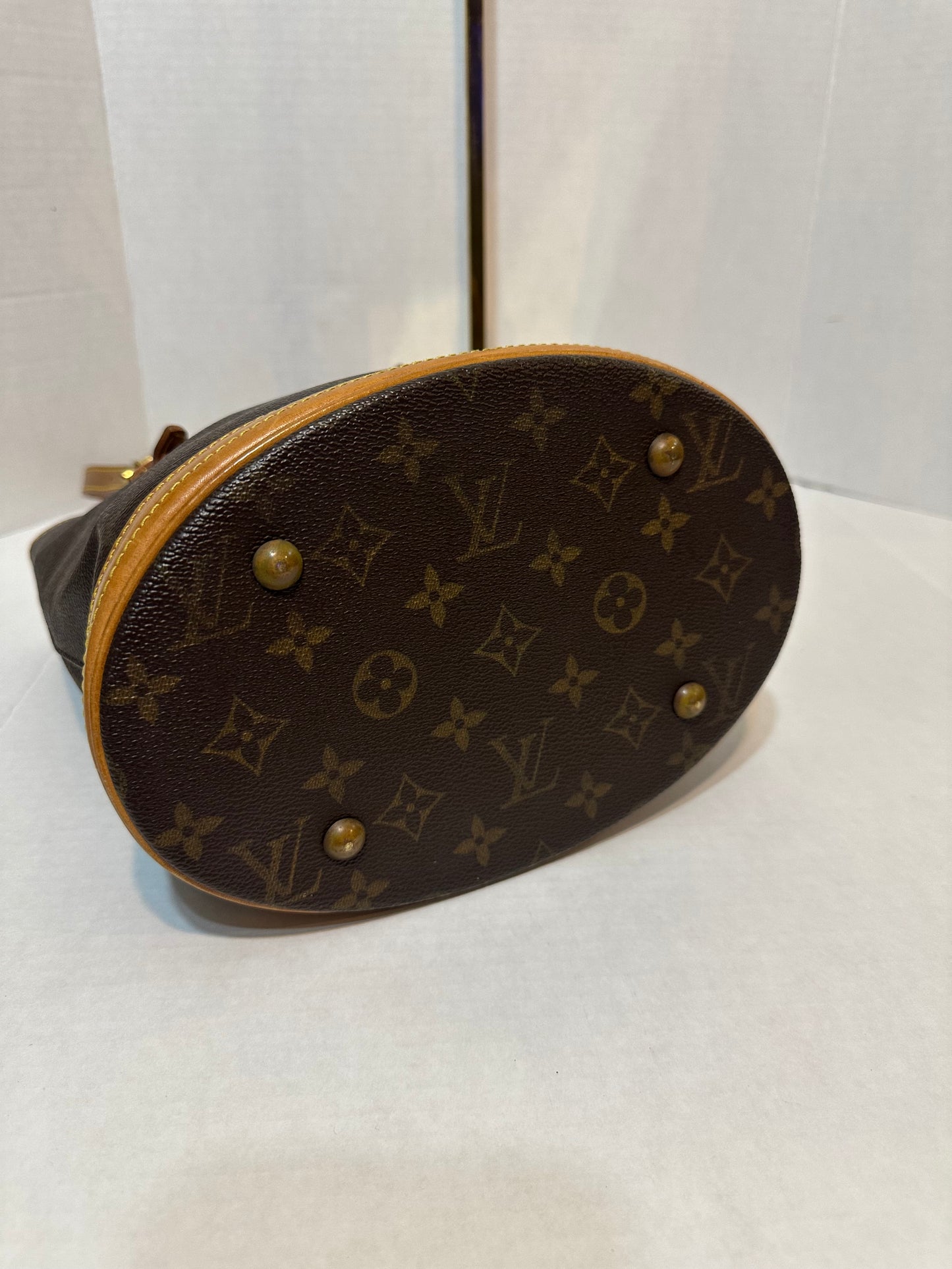 Available Louis Vuitton Bucket Bag