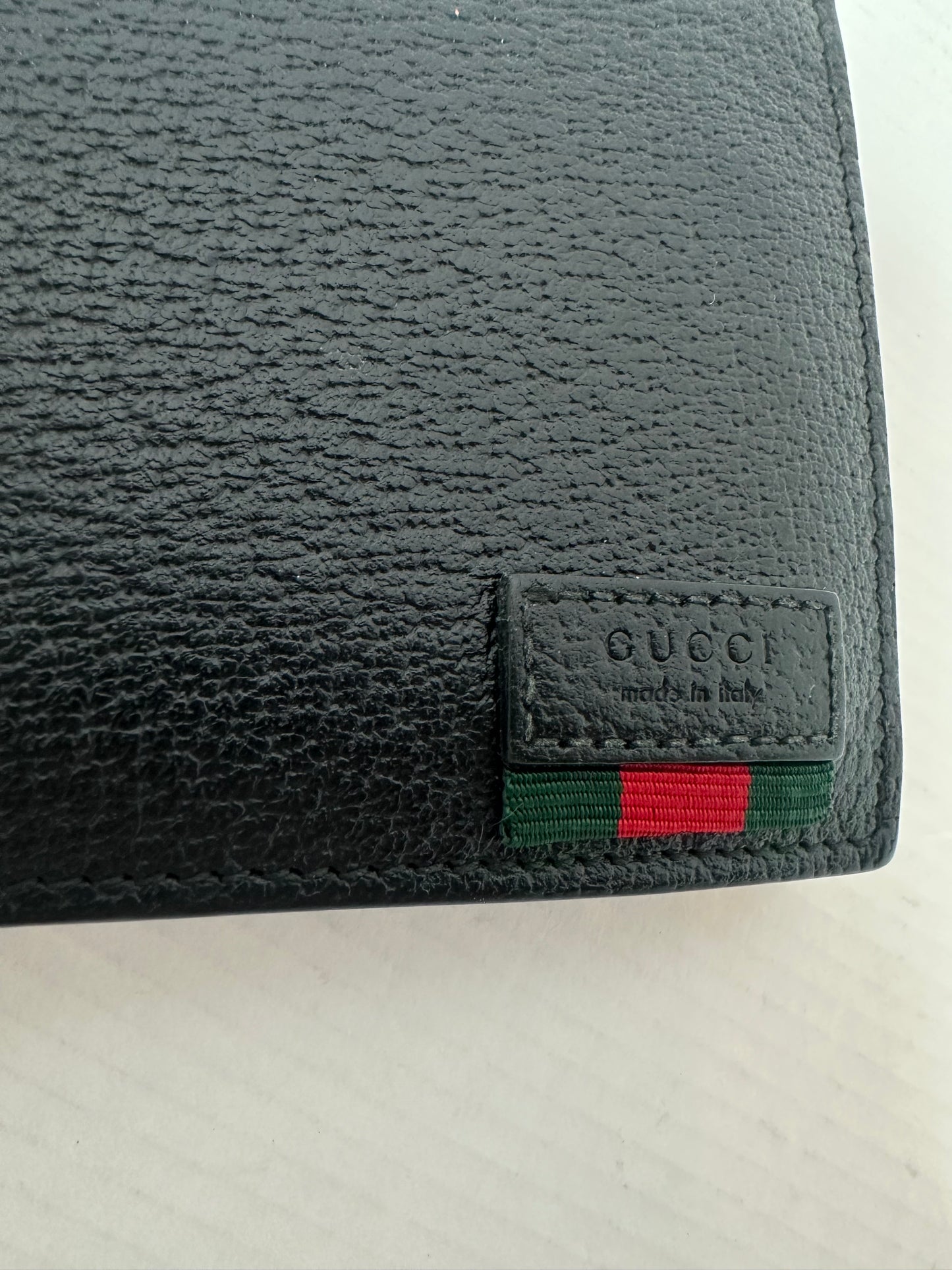 Gucci men's leather wallet with web