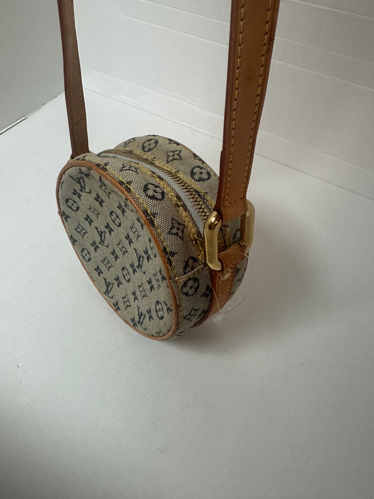 Louis Vuitton Mini Lin Jeanne PM crossbody