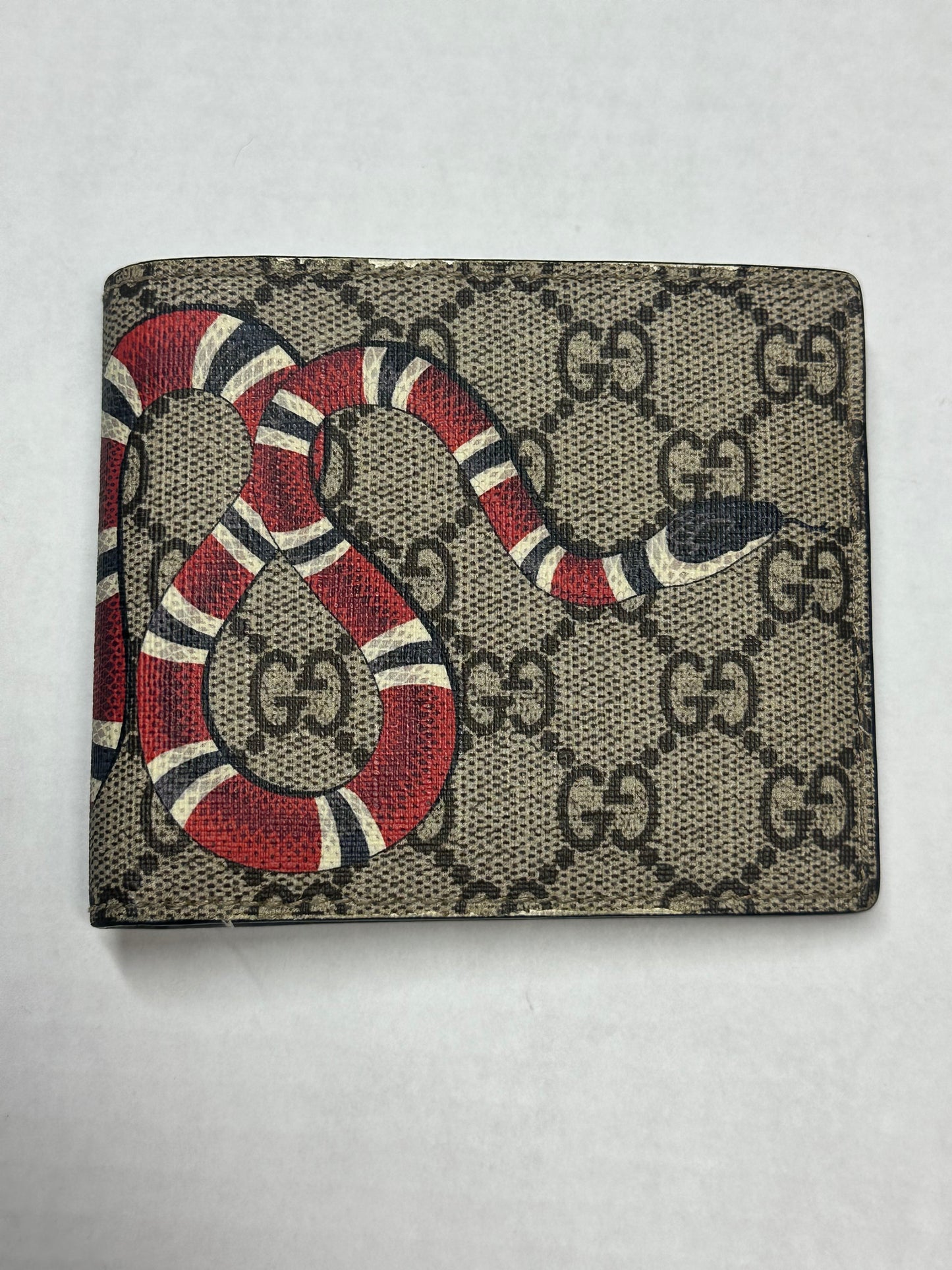 Available Gucci Vintage GG Supreme Kingsnake Print Beige/Ebony wallet